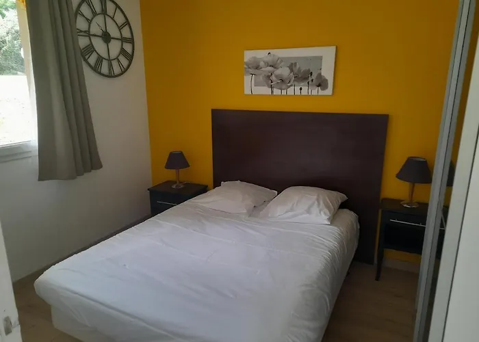 L'escapade Honfleuroise T2, Piscine, Parking, Wifi